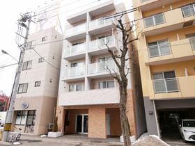 北海道札幌市中央区南三条東１ 5階建 築7年1ヶ月