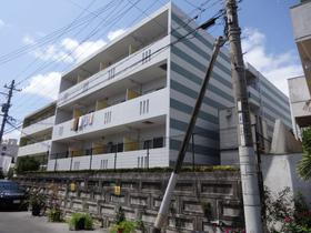 沖縄県浦添市城間２ 3階建 築18年7ヶ月