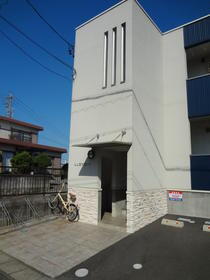 静岡県浜松市中央区上島３ 2階建 築16年5ヶ月