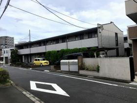 レオパレスメイプルハイム高野台１号館 2階建