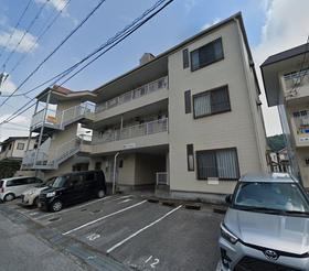高知県高知市高須新町３ 3階建 築35年4ヶ月