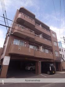 北海道札幌市中央区北十三条西１６ 4階建 築29年1ヶ月