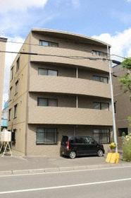 北海道札幌市中央区北七条西２３ 4階建 築27年3ヶ月