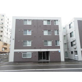 北海道札幌市北区北二十三条西３ 4階建 築5年3ヶ月