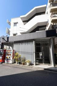 東京都渋谷区恵比寿西２ 3階建 築10年6ヶ月
