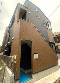 東京都江戸川区平井２ 2階建 