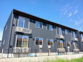 新潟県柏崎市半田３ 2階建 