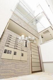 大阪府堺市北区黒土町 3階建 