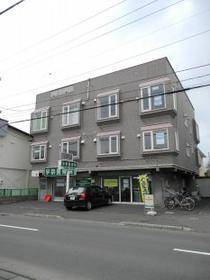 北海道札幌市手稲区前田六条１６ 3階建 築37年11ヶ月