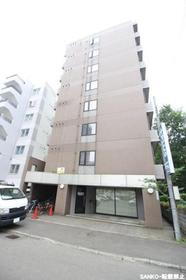 北海道札幌市北区北十一条西２ 8階建 築33年10ヶ月