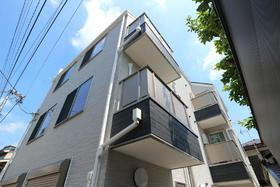 東京都荒川区町屋４ 3階建 築5年2ヶ月