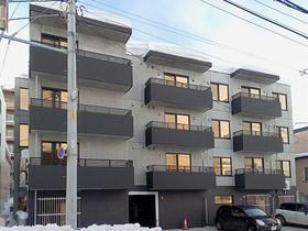 北海道札幌市南区澄川二条２ 4階建 築2年5ヶ月