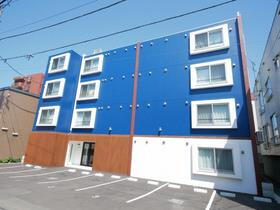 北海道札幌市豊平区平岸三条９ 4階建 築2年7ヶ月