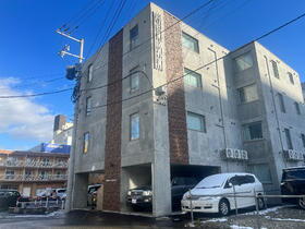 北海道札幌市豊平区豊平三条８ 4階建 築1年4ヶ月