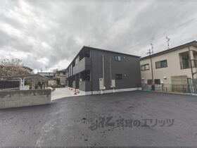 京都府綴喜郡井手町大字井手小字野神 2階建 