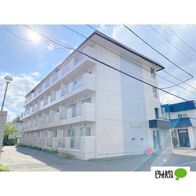 北海道札幌市東区北十八条東４ 4階建 築32年9ヶ月