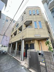 東京都葛飾区東金町１ 3階建 築18年4ヶ月