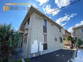 千葉県市川市須和田１ 2階建 築8年9ヶ月