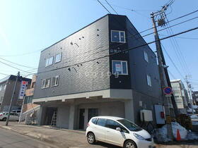 公栄ハイツ 3階建
