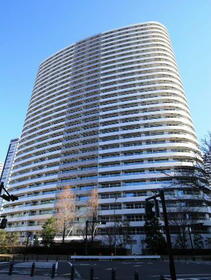 神奈川県横浜市西区みなとみらい４ 30階建 築16年7ヶ月