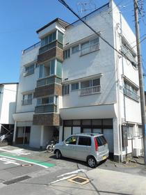 神戸アパート 3階建