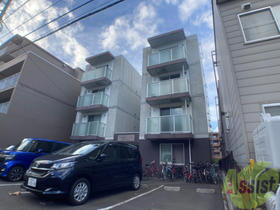 北海道札幌市中央区南十一条西２１ 4階建 築15年8ヶ月