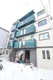 北海道札幌市白石区北郷一条５ 4階建 築2年5ヶ月