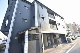 広島県広島市西区古江西町 3階建