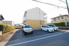 岡山県玉野市田井４ 2階建