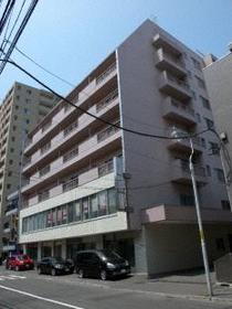 北海道札幌市中央区南六条西１１ 8階建 築53年2ヶ月
