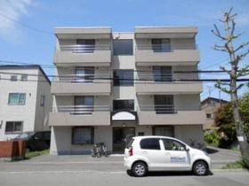 ビッグバーンズマンション東札幌ＩＩ 4階建