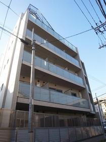 東京都目黒区中町２ 5階建 築8年9ヶ月