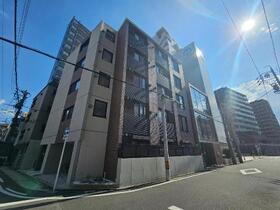 ＷＥＬＬ　ＣＯＵＲＴ　ＣＨＩＹＯＤＡ（ウェルコートチヨダ）　×