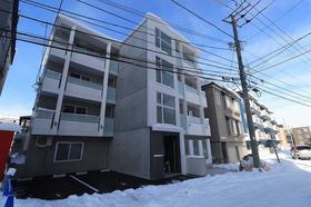 北海道札幌市豊平区平岸三条１７ 4階建 築4年6ヶ月
