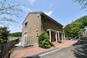 東京都町田市常盤町 2階建