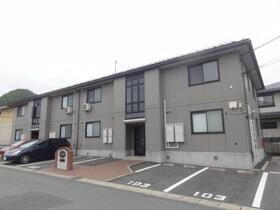 山形県山形市南原町１ 2階建 築25年5ヶ月