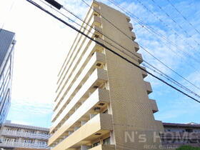 アカデミーコート鶴見 10階建