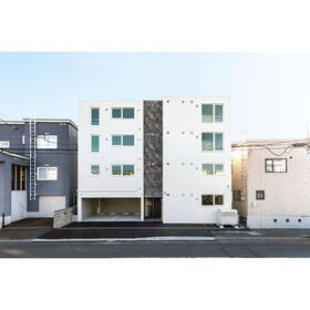 北海道札幌市東区北十六条東１３ 4階建 築2年7ヶ月