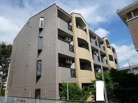 東京都八王子市散田町４ 4階建 築18年9ヶ月