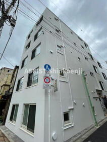 東京都中野区新井１ 地上4階地下1階建 築4年4ヶ月