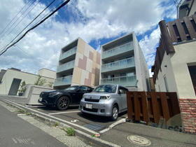 北海道札幌市西区山の手三条７ 4階建 築4年9ヶ月