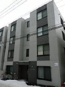 北海道札幌市中央区南八条西８ 4階建 築10年5ヶ月