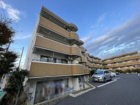 神奈川県横浜市緑区長津田３ 地上3階地下1階建 築38年10ヶ月