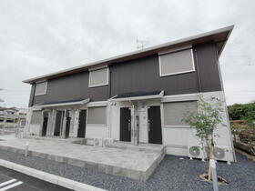 奈良県奈良市秋篠町 2階建