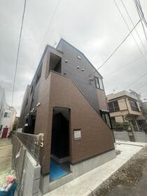 東京都江戸川区平井２ 2階建 