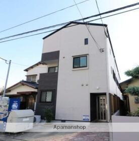 福岡県福岡市東区水谷１ 2階建
