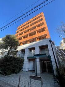 東京都渋谷区円山町 地上6階地下2階建