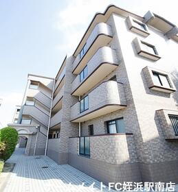 福岡県糸島市前原駅南１ 4階建