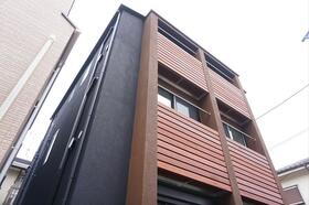 東京都杉並区和泉１ 3階建 築8年9ヶ月