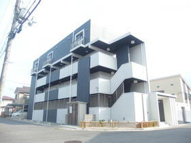 滋賀県栗東市小柿９ 4階建 築9年6ヶ月